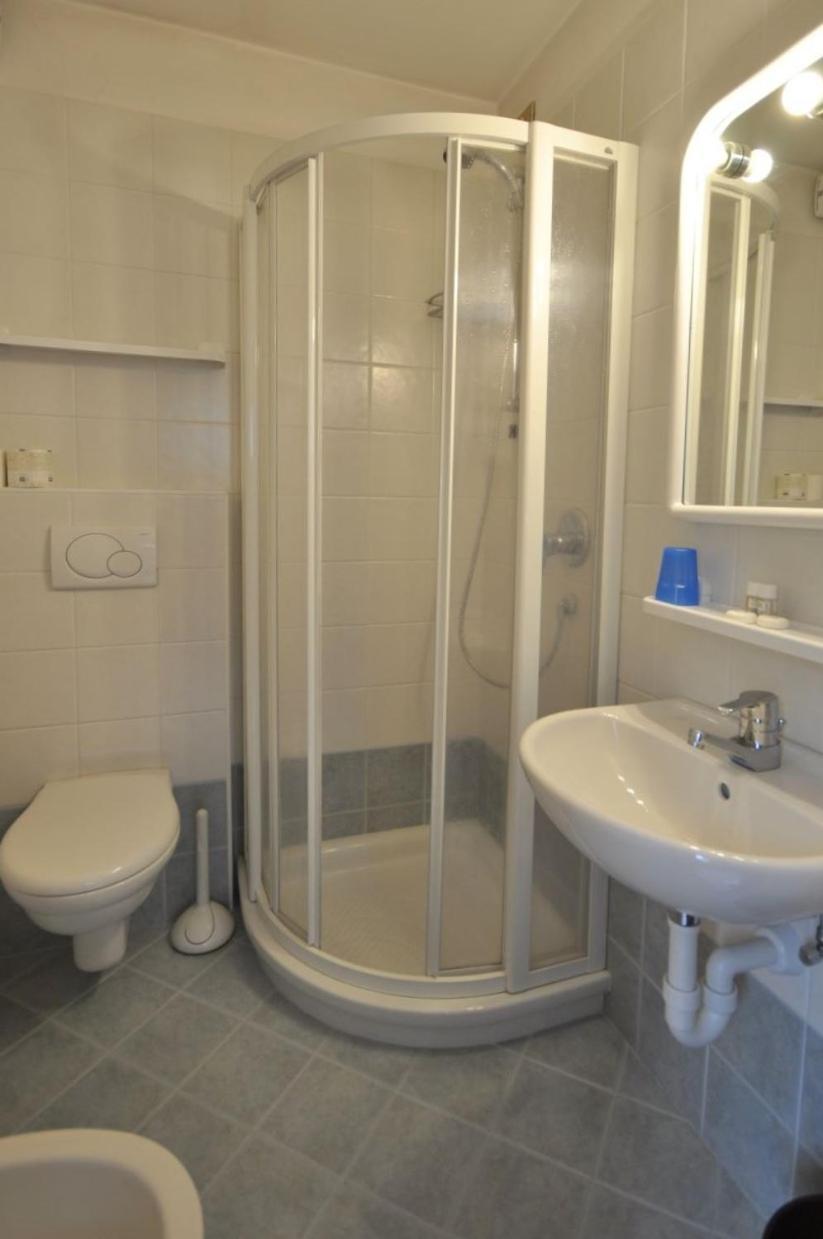 Meublé Albergo Dante Bormio Extérieur photo