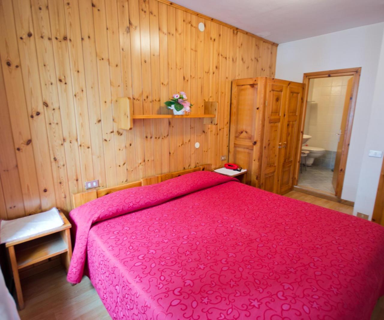 Meublé Albergo Dante Bormio Extérieur photo