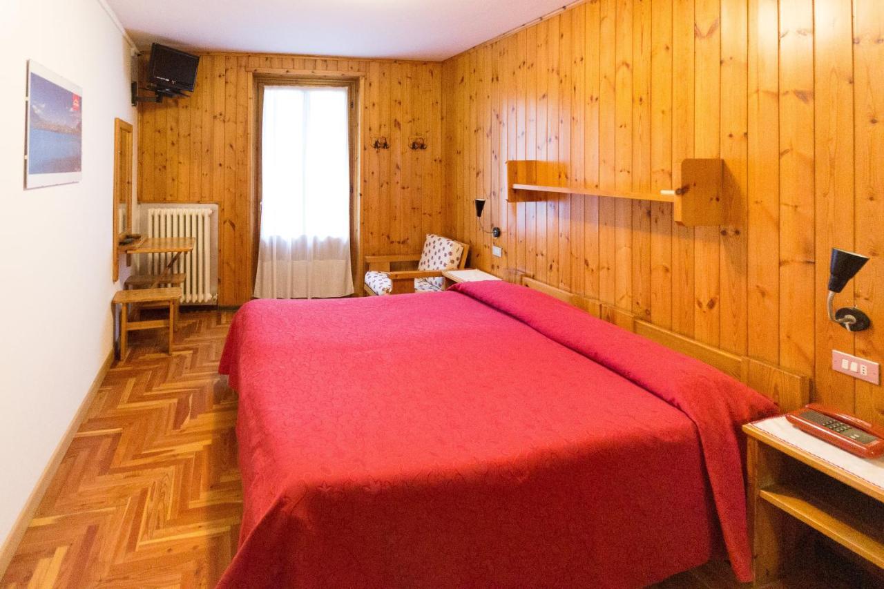 Meublé Albergo Dante Bormio Extérieur photo