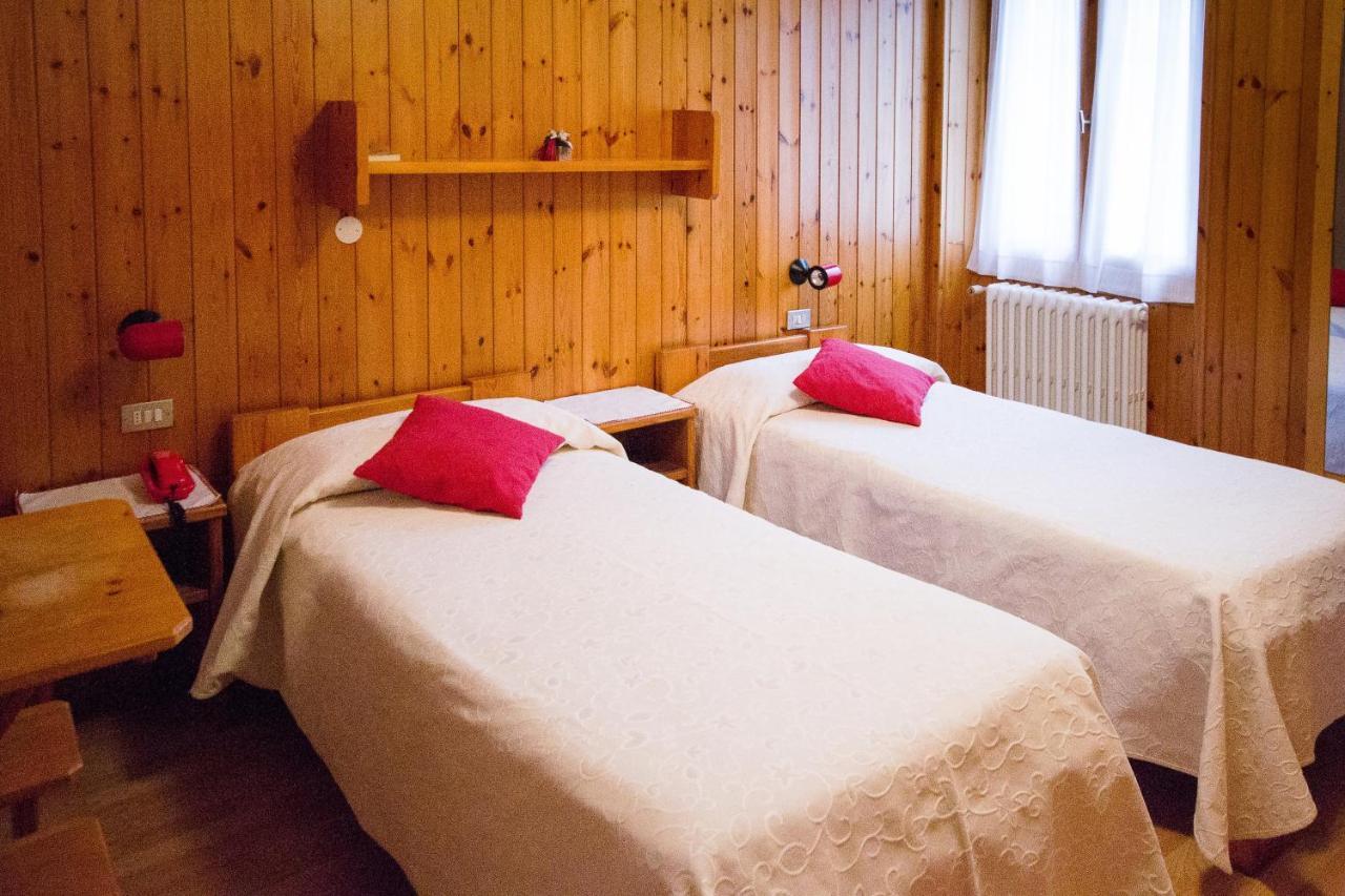 Meublé Albergo Dante Bormio Extérieur photo